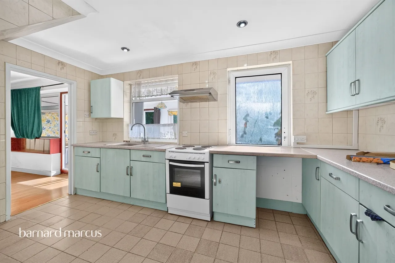 Aitken Road, Barnet, EN5, photo 9