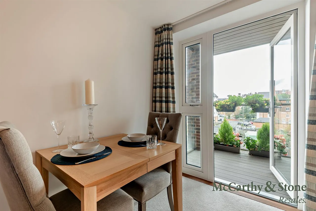 2 bed flat for sale, Lower Turk Street, Alton, GU34