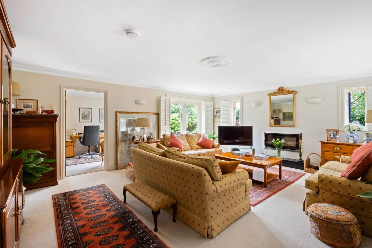 Charlton Gardens, Cheltenham, GL53, photo 4