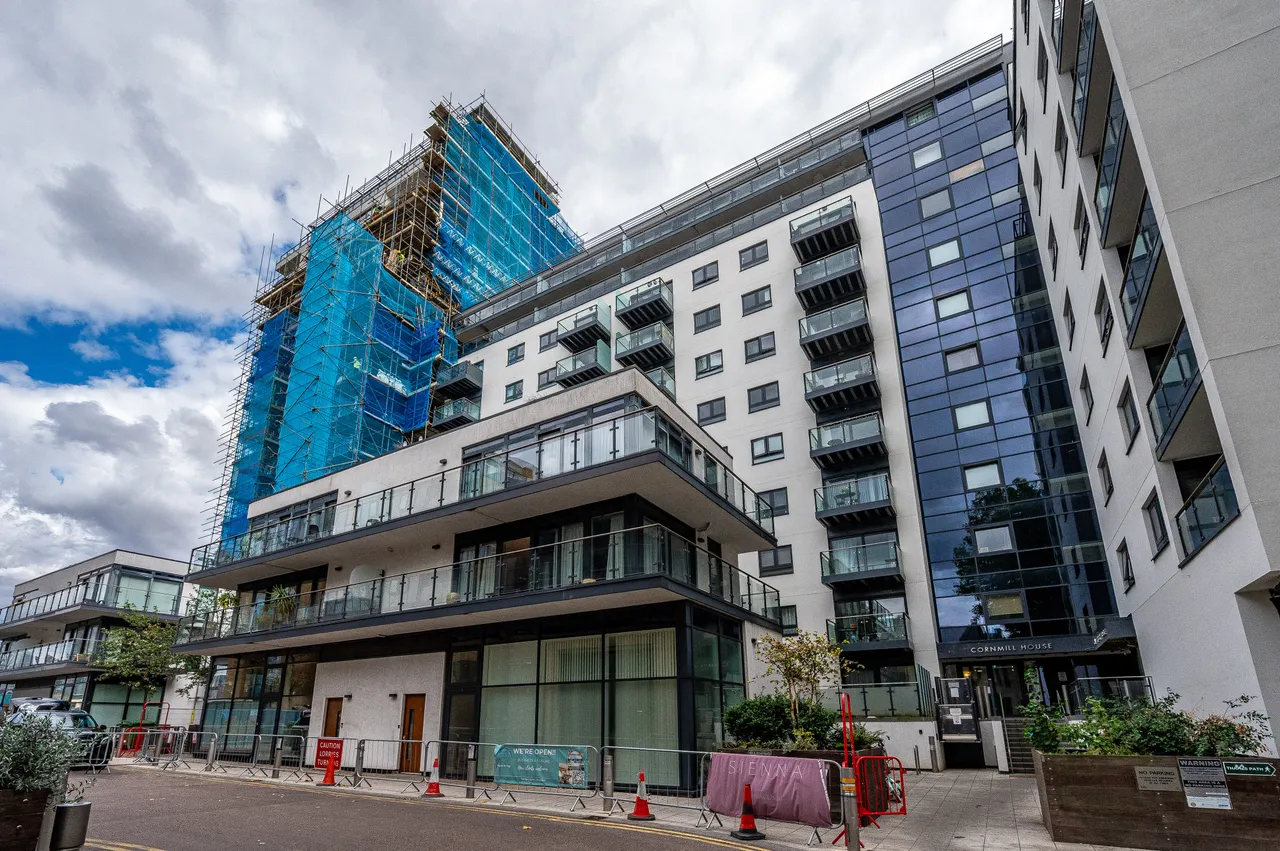 1 bed flat for sale — 47 Knights Tower, 14 Wharf Street, London
