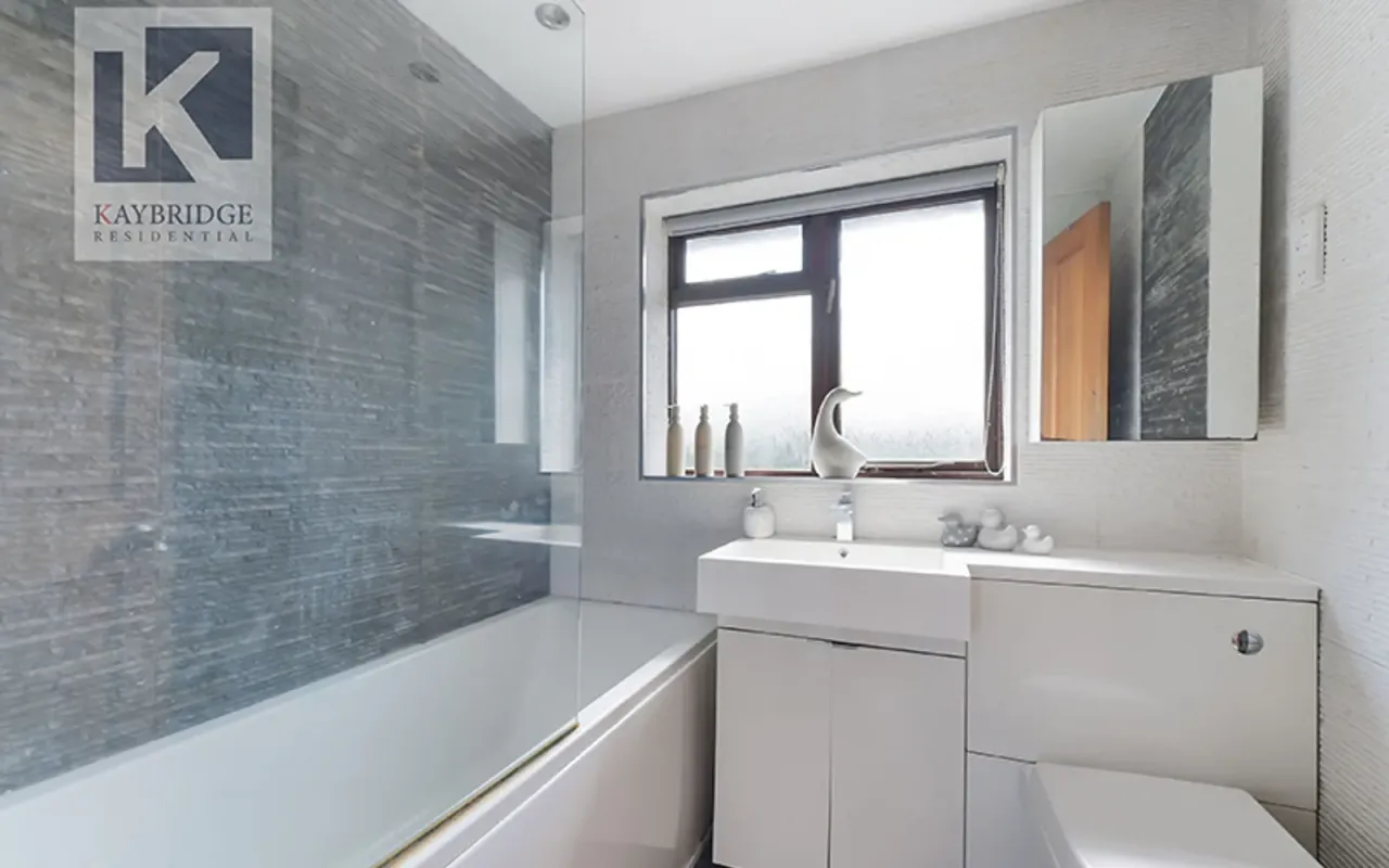 Inverness Road, Worcester Park, KT4, photo 12