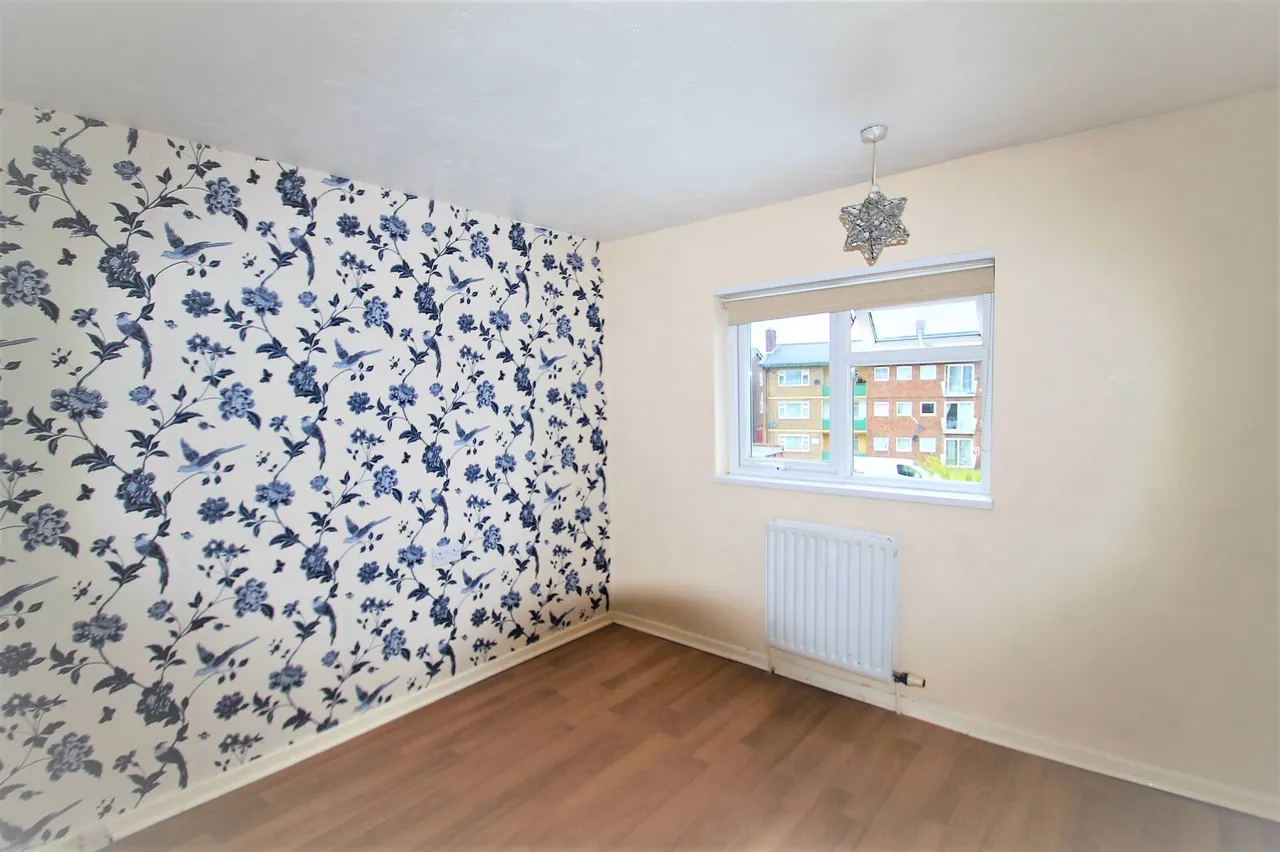 Cavell Crescent, Dartford, photo 9
