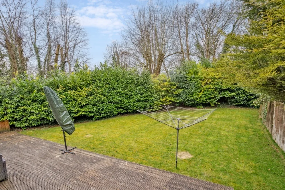 Daws Hill Lane, High Wycombe, HP11, photo 7