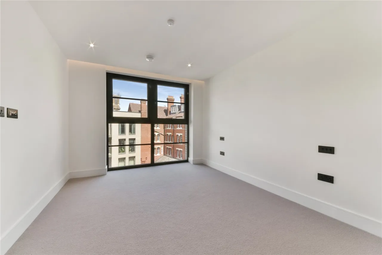 Southwark Bridge Road, London, SE1, photo 6