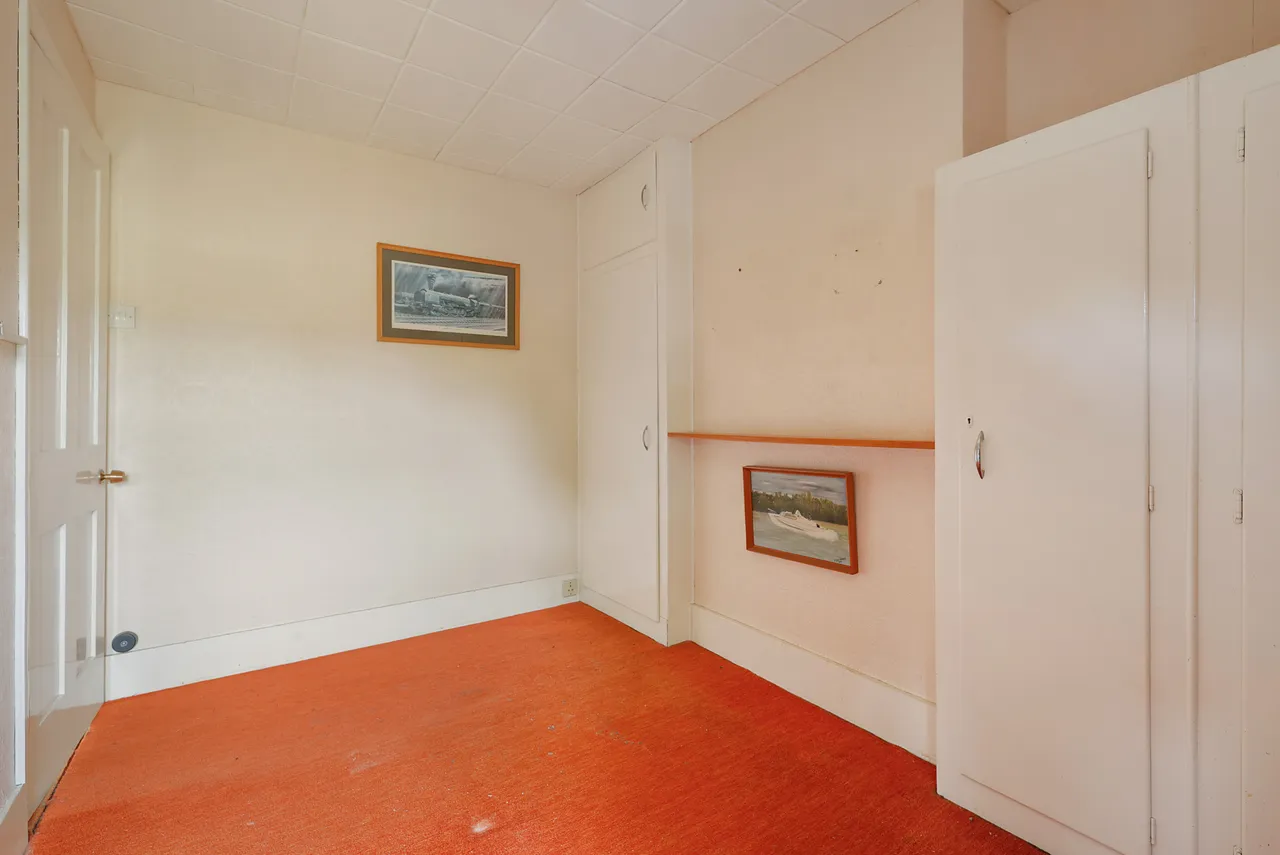 Swan Lane, Charlwood, RH6, photo 9