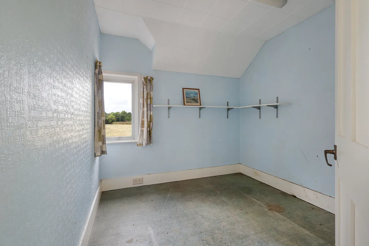 Swan Lane, Charlwood, RH6, photo 12