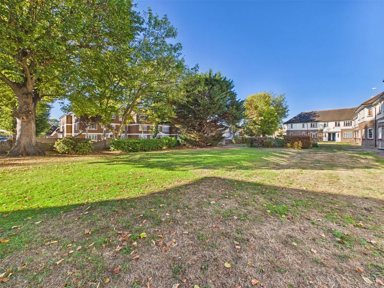 Eversley Crescent, Isleworth, TW7, photo 11
