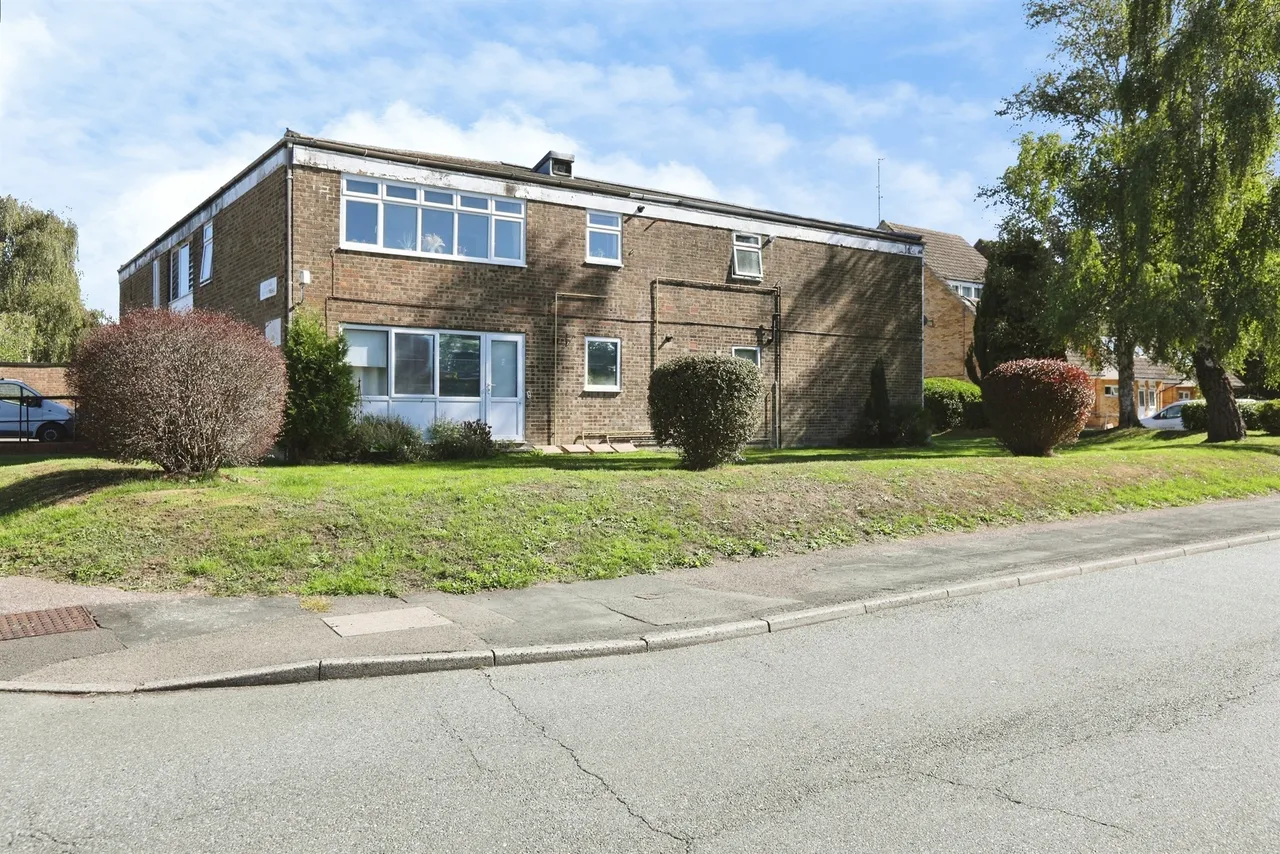 2 bed flat for sale, South Holmes Road, Horsham, RH13