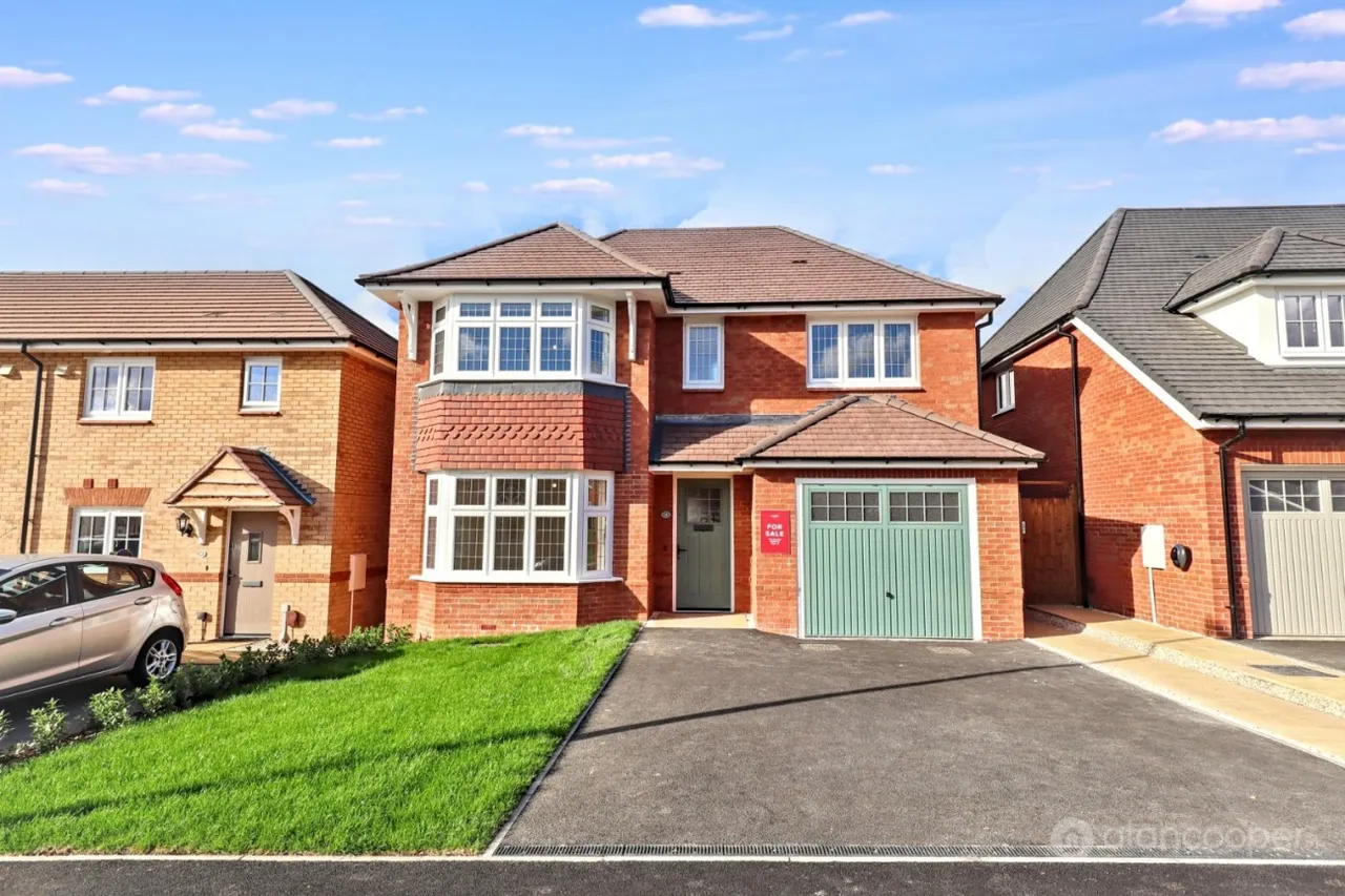3 bed house for sale, Salo Way, Arden Fields, CV12