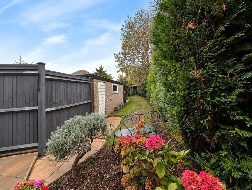Elmwood Close, Wallington, SM6, photo 13