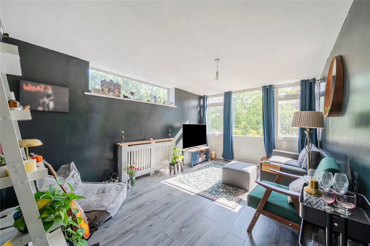 1 bed flat for sale — Albemarle Road, Beckenham, BR3