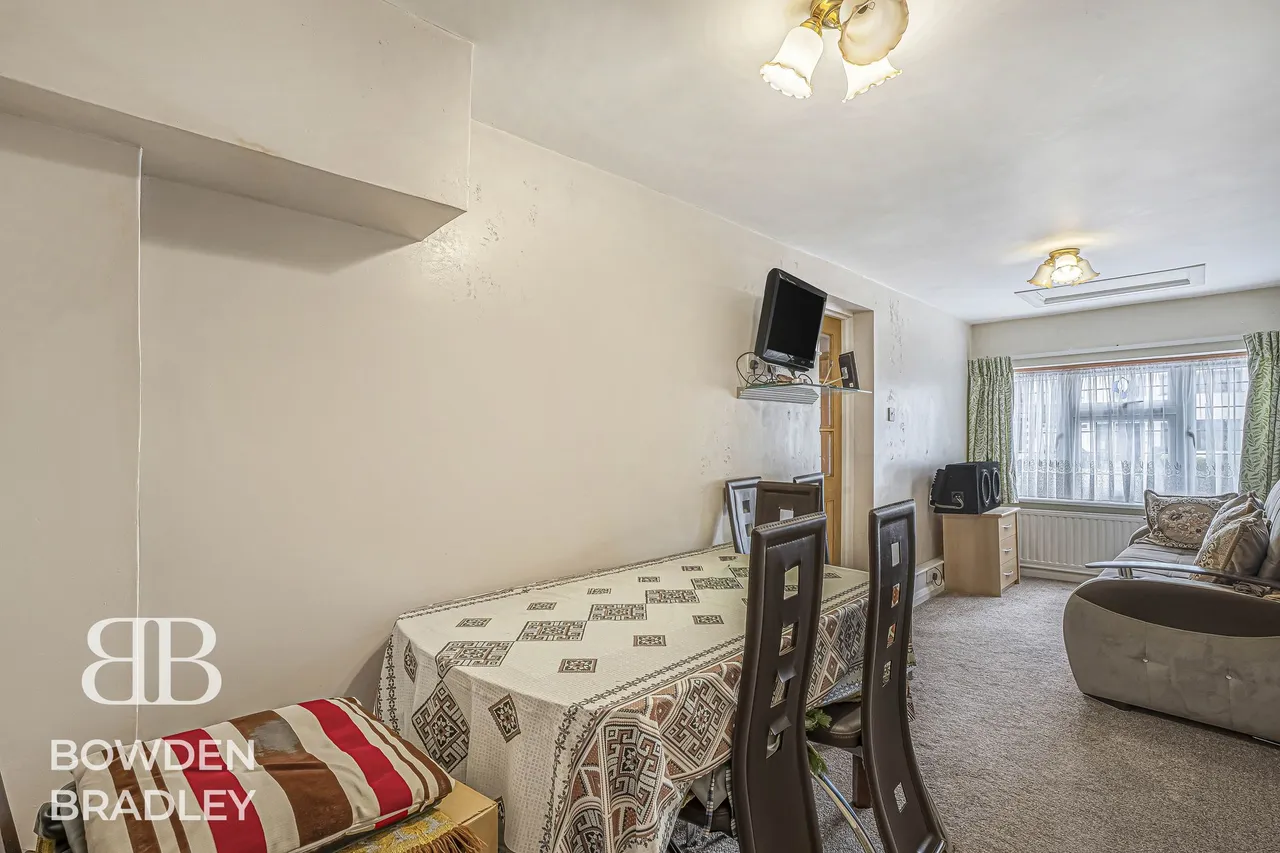 Clayhall Avenue, Clayhall, IG5, photo 6
