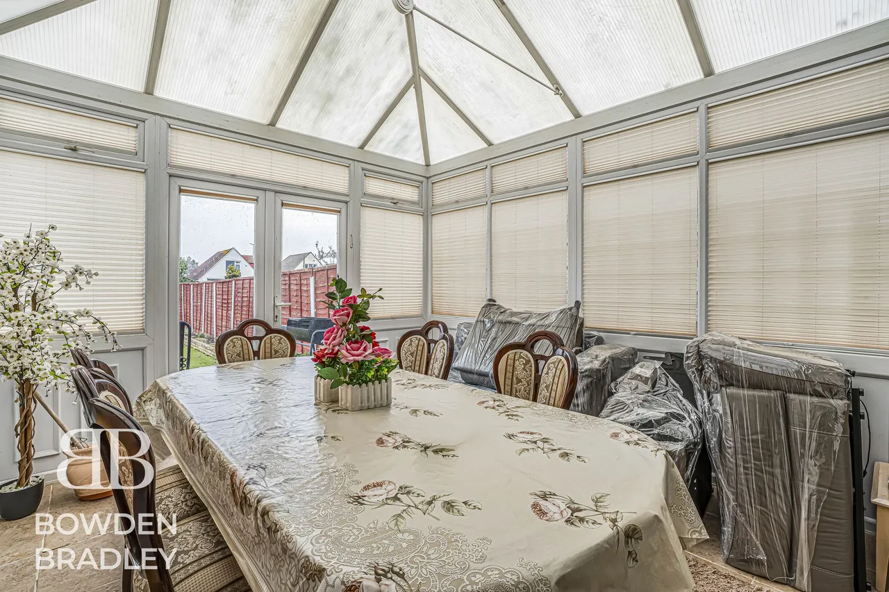 Clayhall Avenue, Clayhall, IG5, photo 12