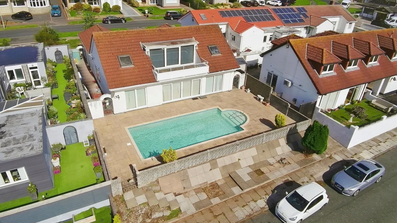 Lynmouth Drive, Penarth, CF64, photo 6