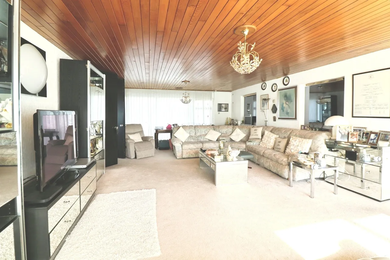 Lynmouth Drive, Penarth, CF64, photo 4