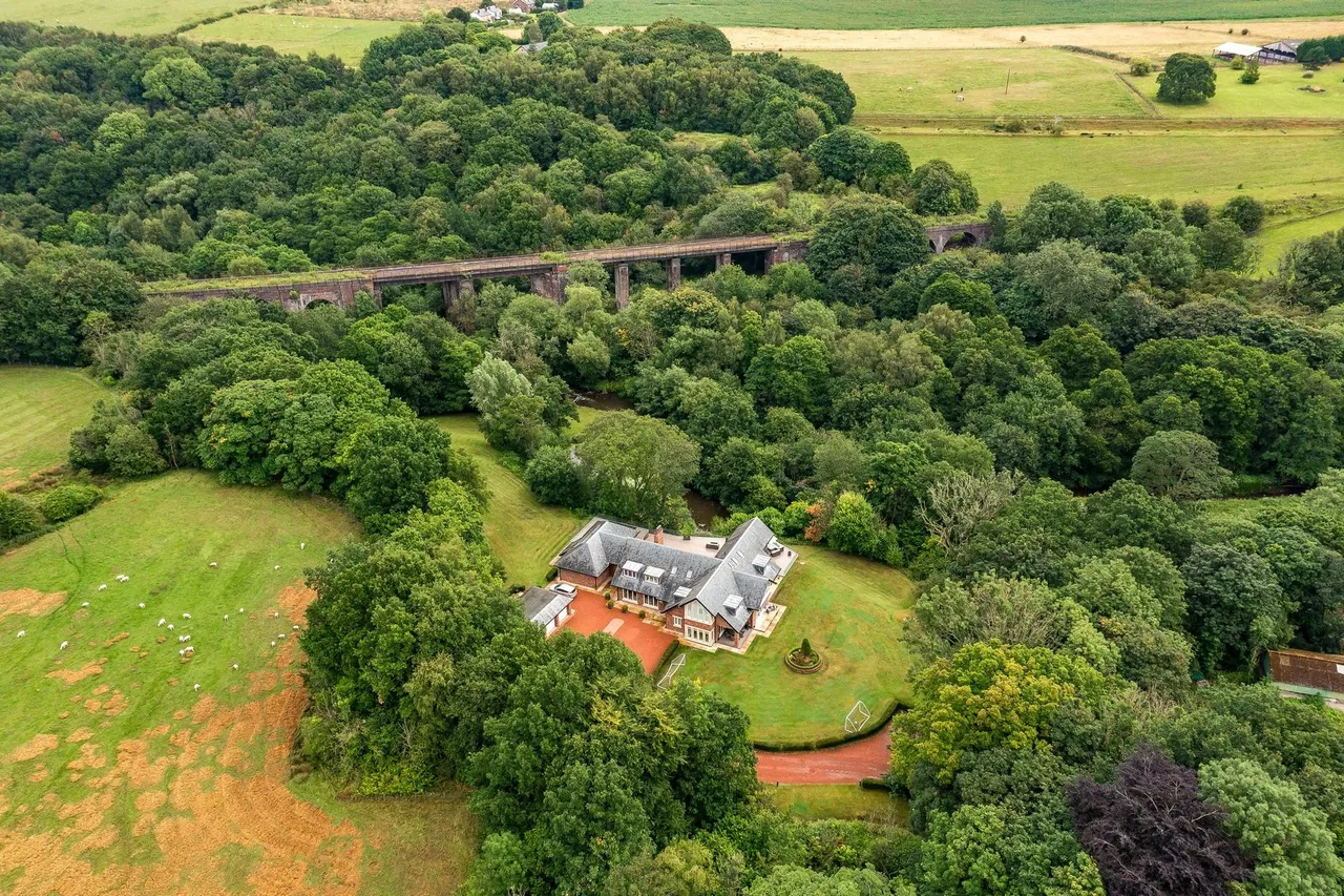 Thornhill, Standish, WN1, photo 77