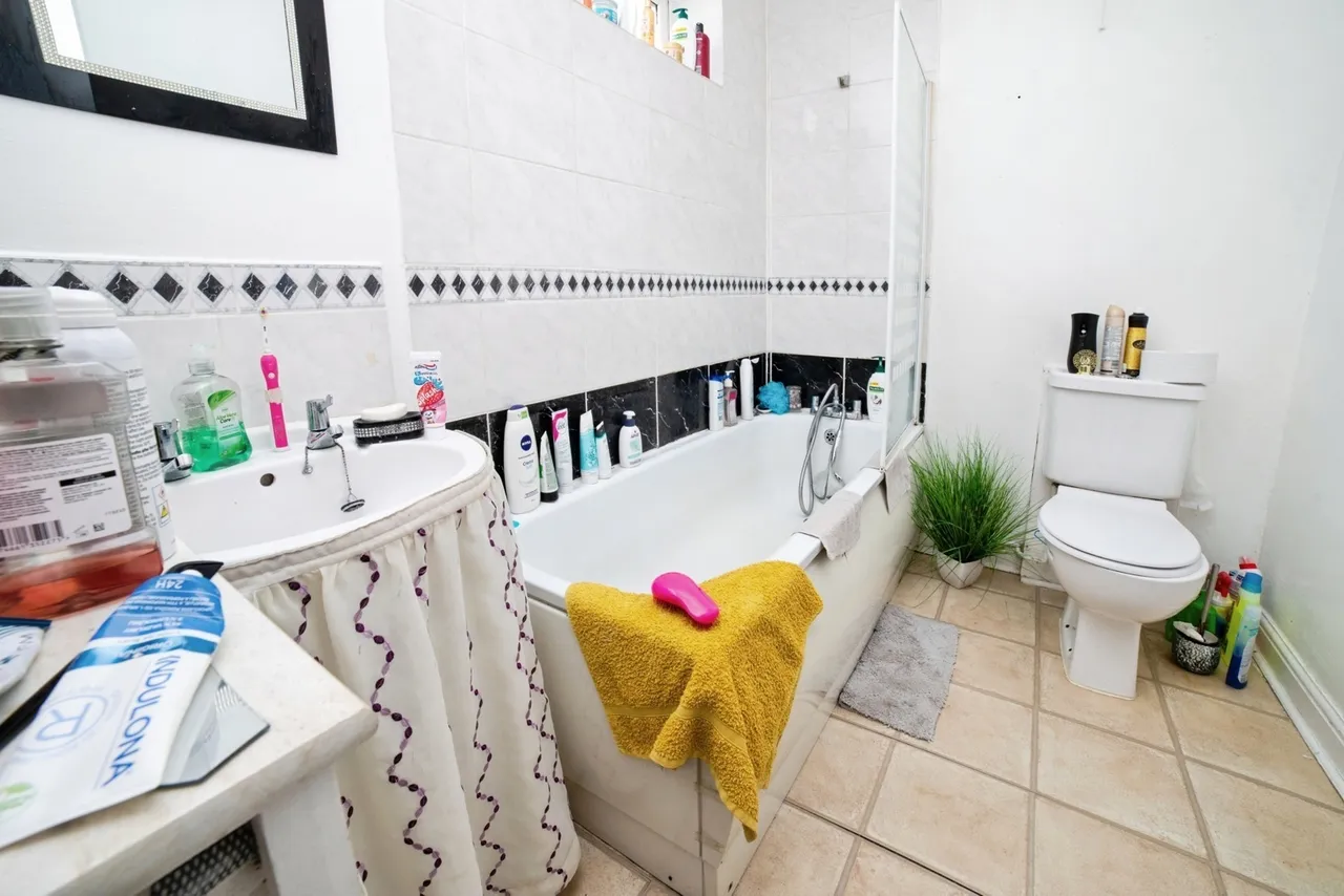 Alfred Street, Sutton-in-Ashfield, Nottinghamshire, NG17, photo 7