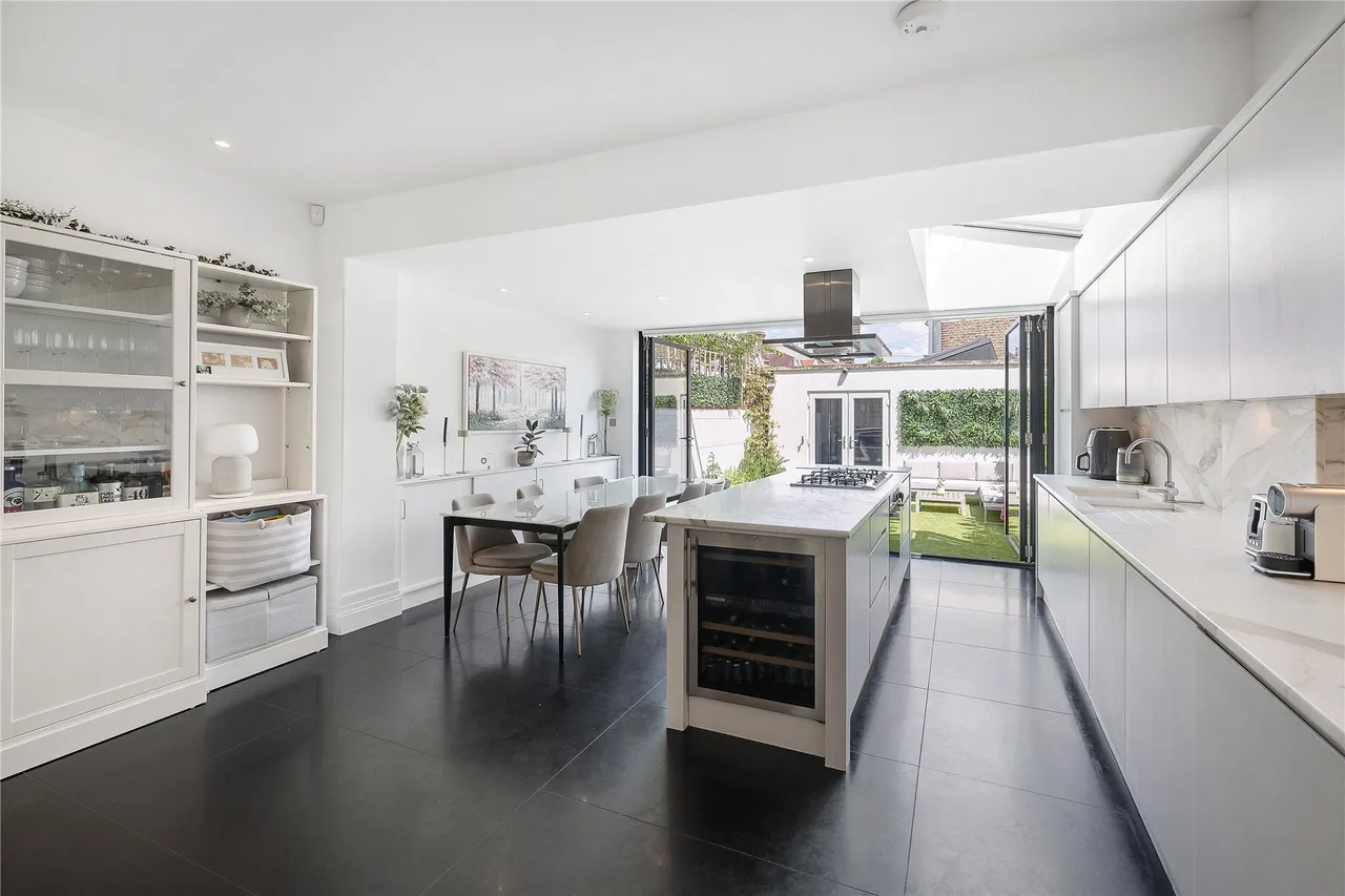 Pulborough Road, Southfields, London, SW18, photo 2