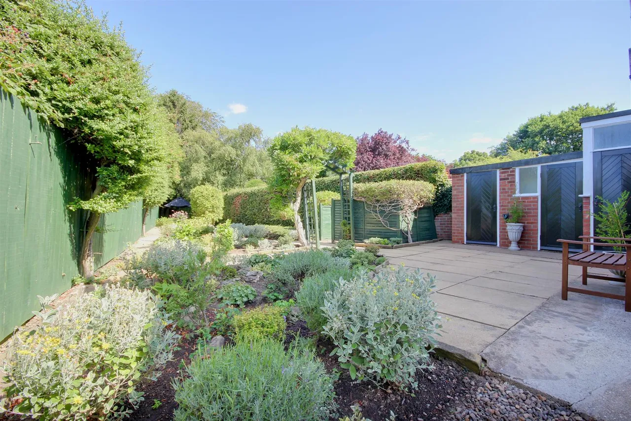 Marydene Drive, Hull, photo 12