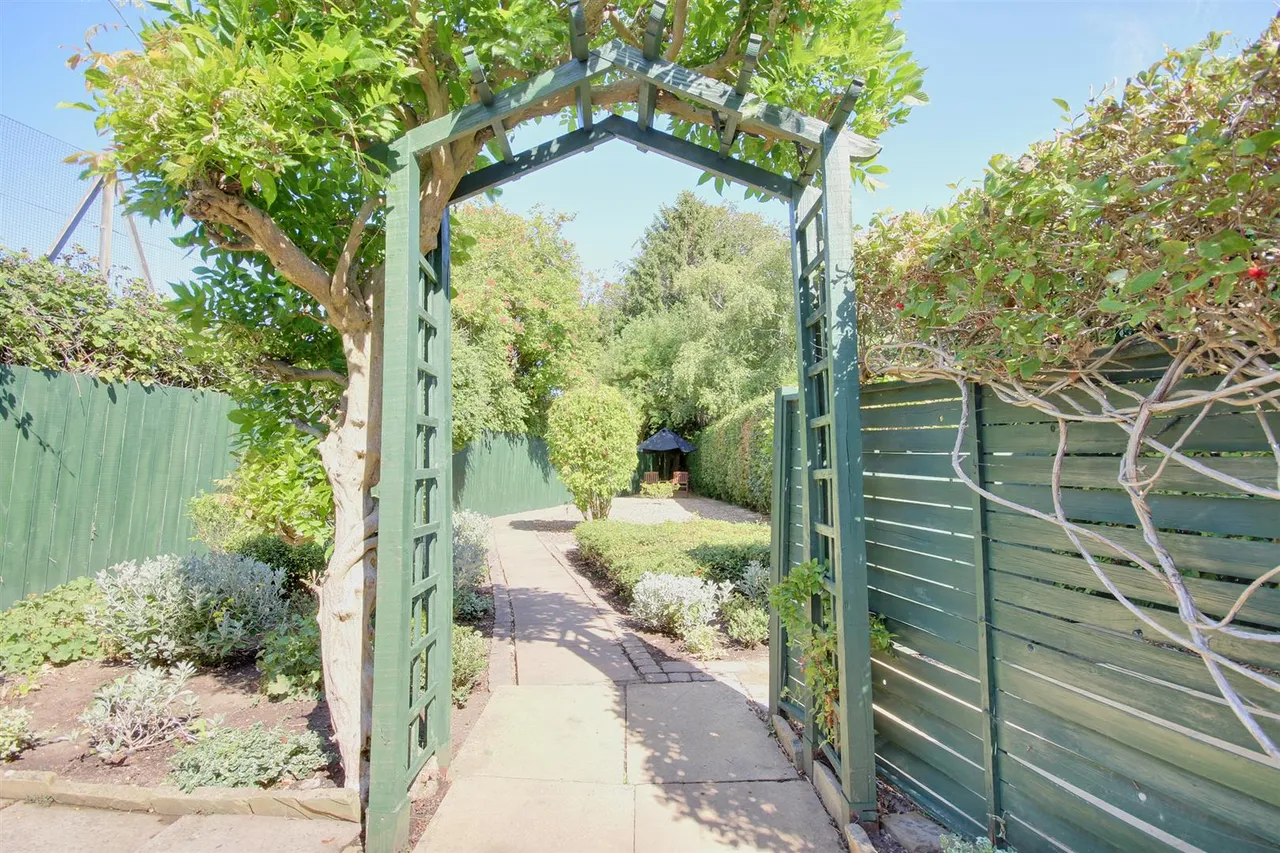 Marydene Drive, Hull, photo 17