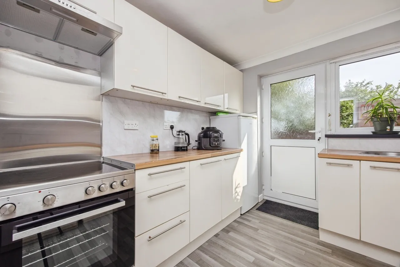Eton Road, St. Austell, PL25, photo 8