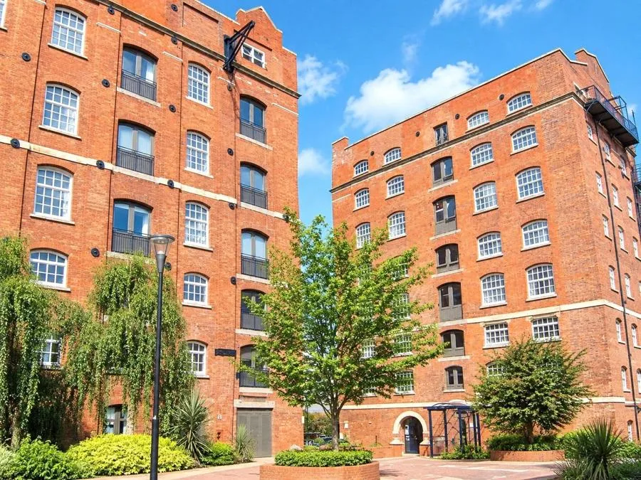 2 bed flat to rent, Ferry Street, BS1