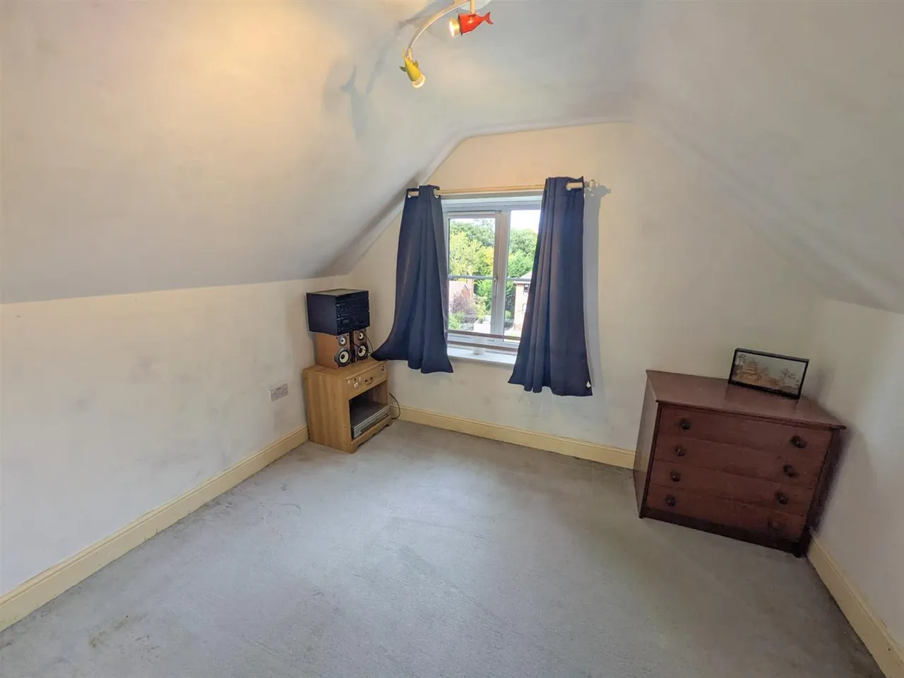 Castle Rise, Ridgewood, Uckfield, East Sussex, TN22 5UN, photo 7