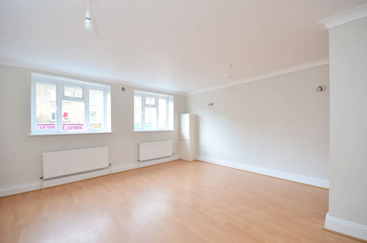 2 bed flat to rent, London, SE15