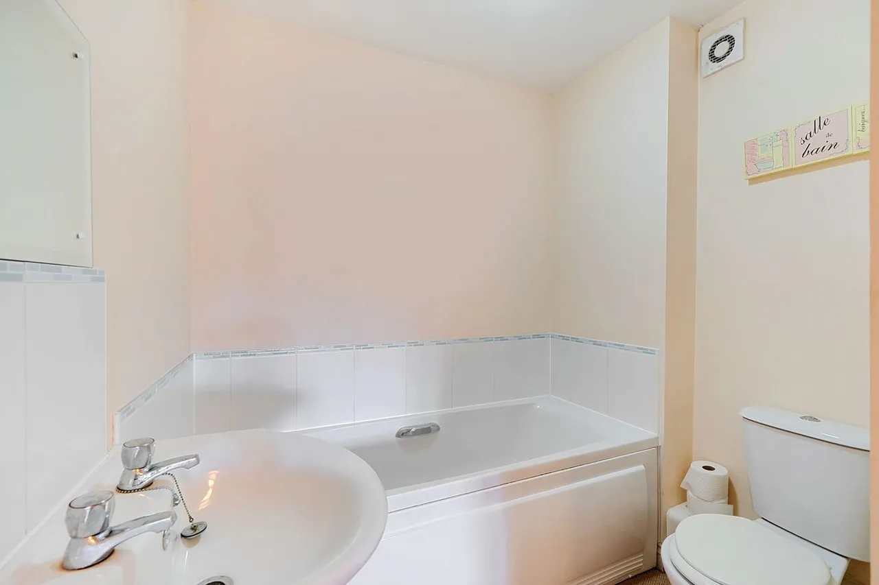 New Road, Frome, BA11, photo 16