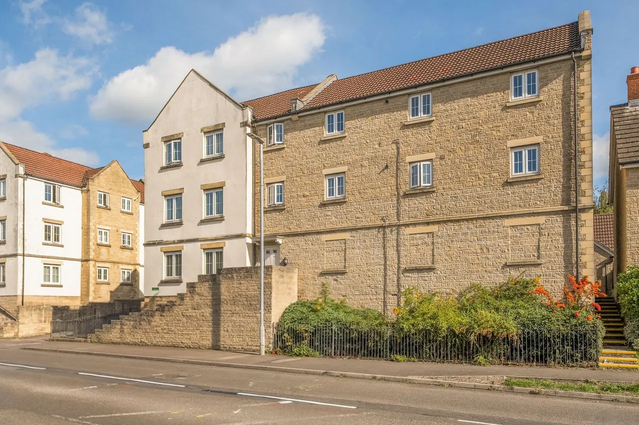 New Road, Frome, BA11, photo 18