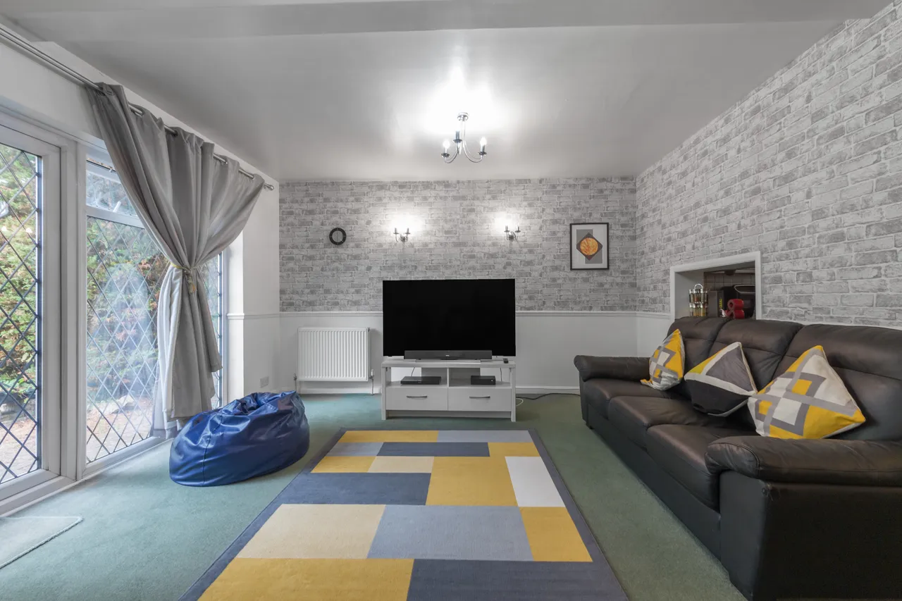 Corbins Lane, Harrow, HA2, photo 3
