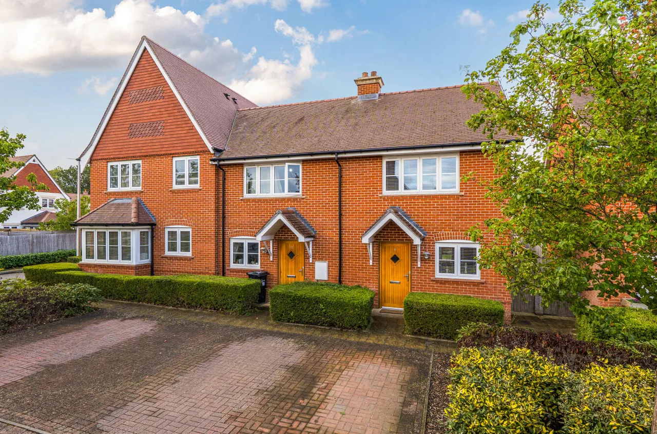 2 bed house for sale, Culver Grove, Wokingham, RG40