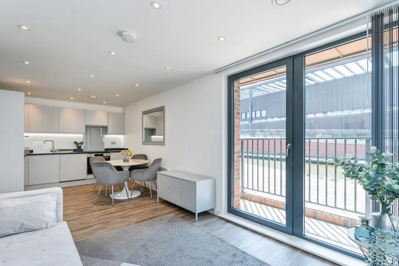 Robinson Way, Chester, CH1, photo 2