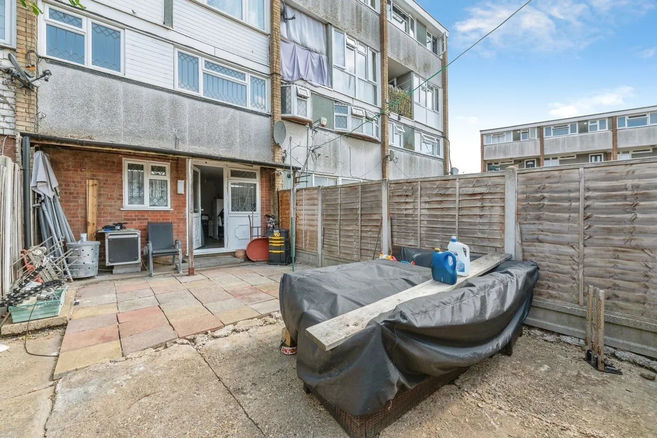 Southwark Path, Basildon, Essex, SS14, photo 12