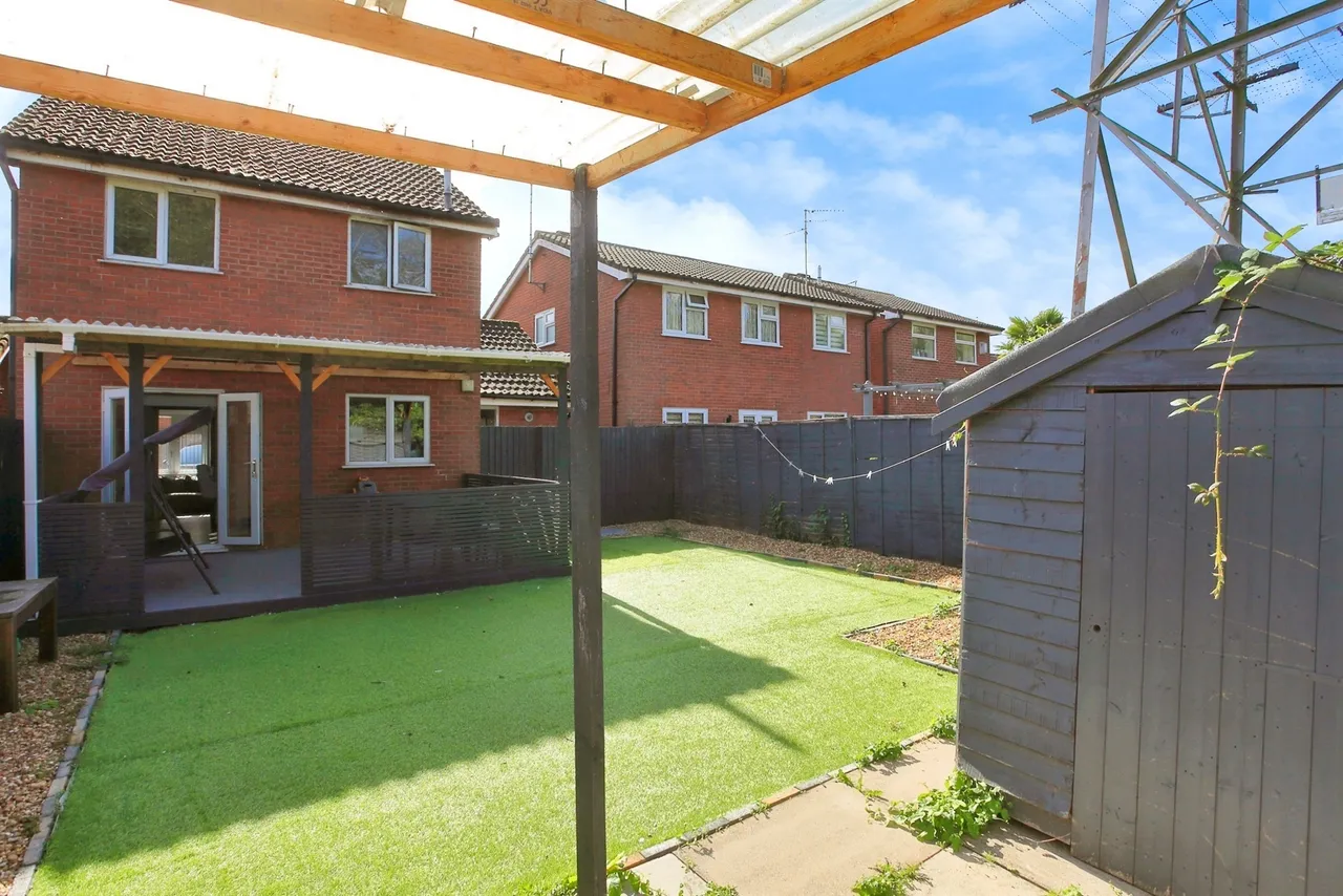 Flamborough Close, Woodston, PETERBOROUGH, photo 11