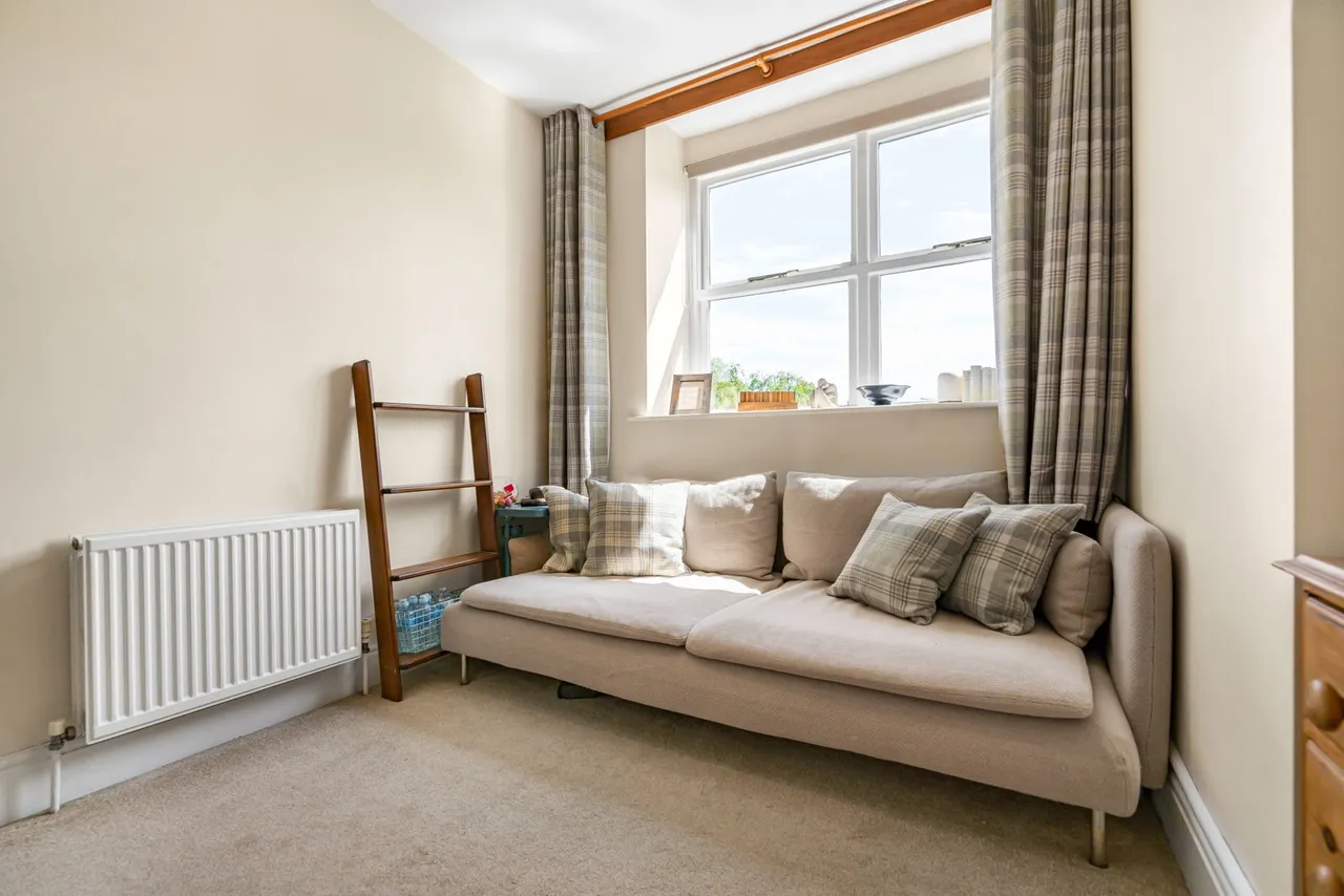 Victoria Terrace, Millbank, HX6, photo 26