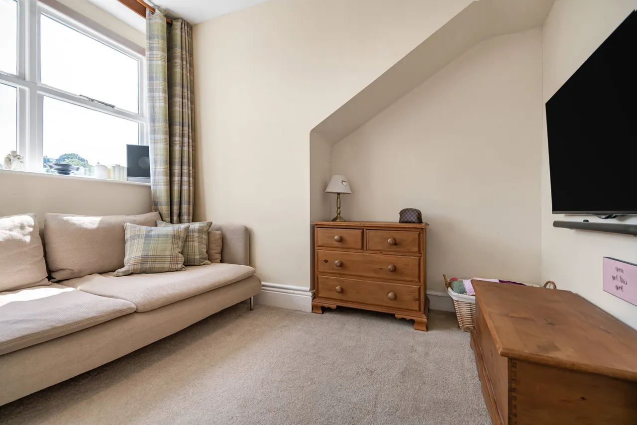 Victoria Terrace, Millbank, HX6, photo 24