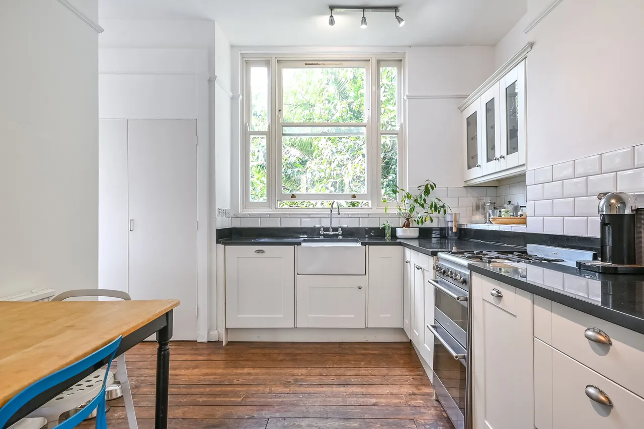 Flat B, 71 Malvern Road, London, photo 5