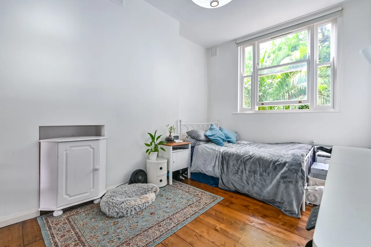 Flat B, 71 Malvern Road, London, photo 6
