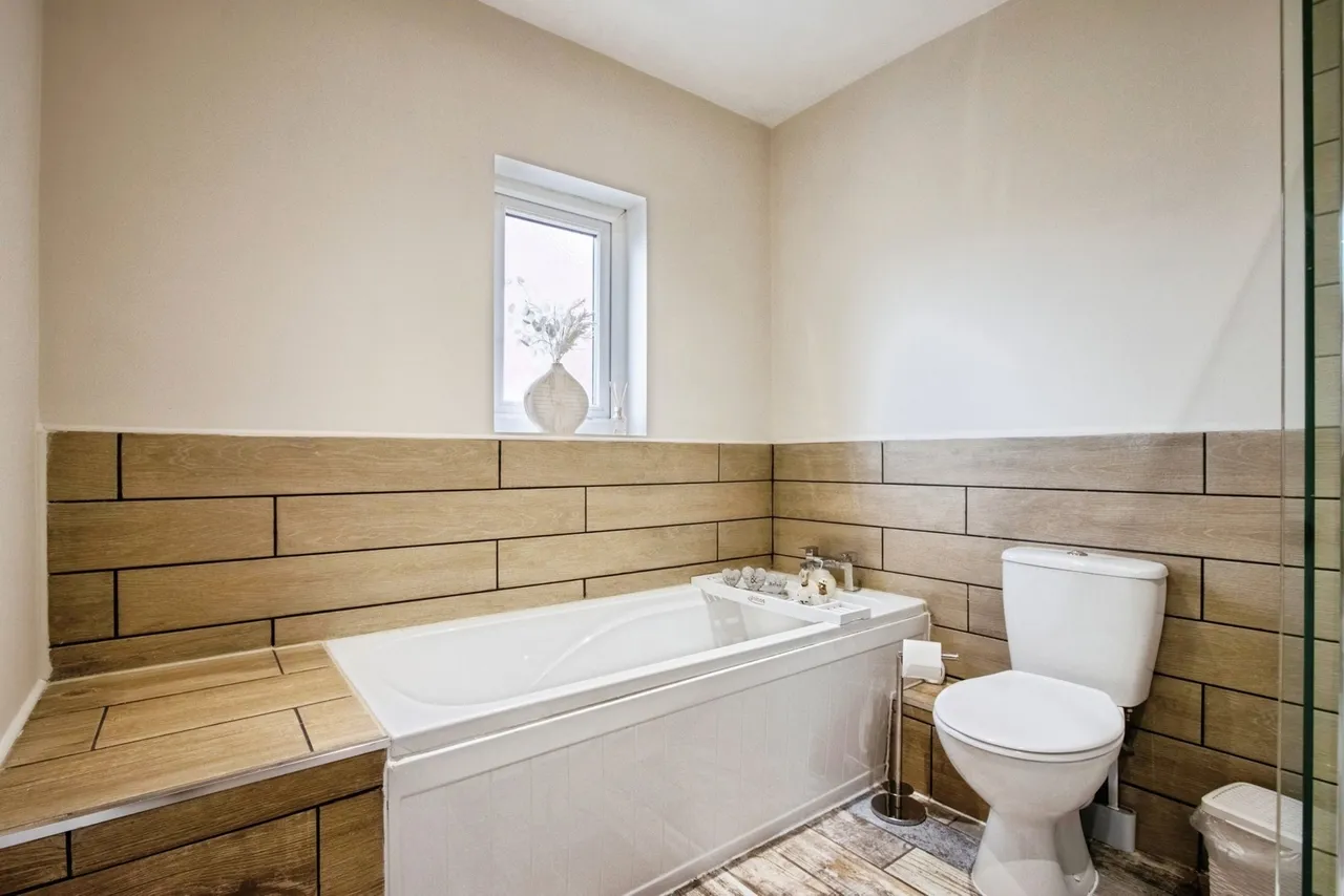 Ashcombe Drive, Knottingley, West Yorkshire, WF11, photo 15