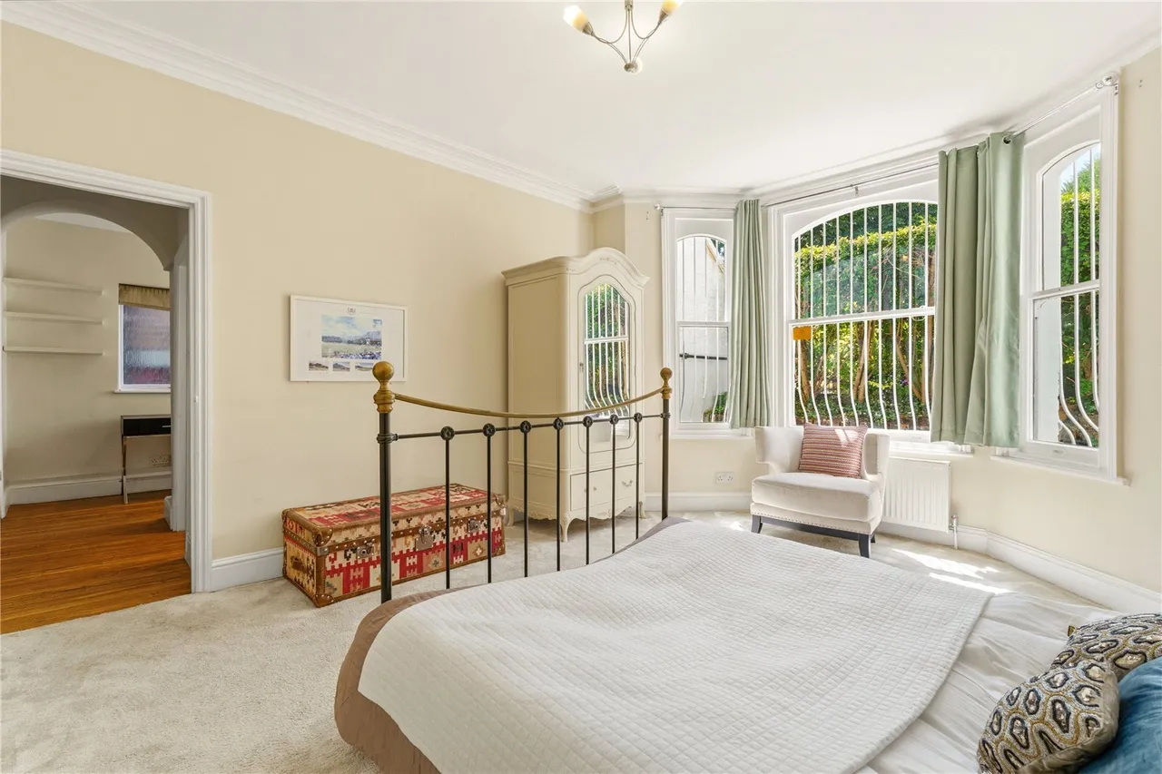 Bolingbroke Grove, London, SW11, photo 7