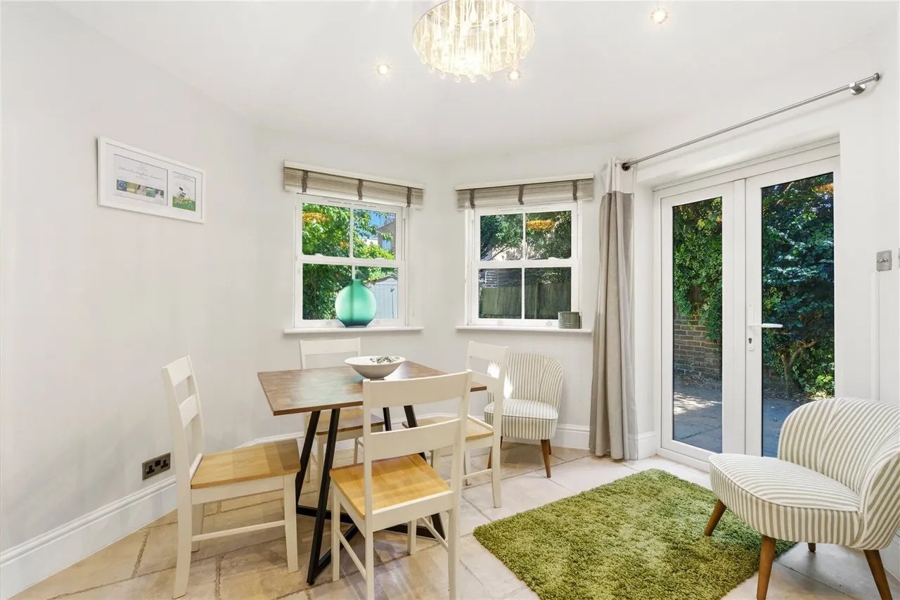Bolingbroke Grove, London, SW11, photo 4