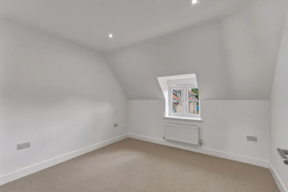 Nightingale Close, Knodishall, photo 27
