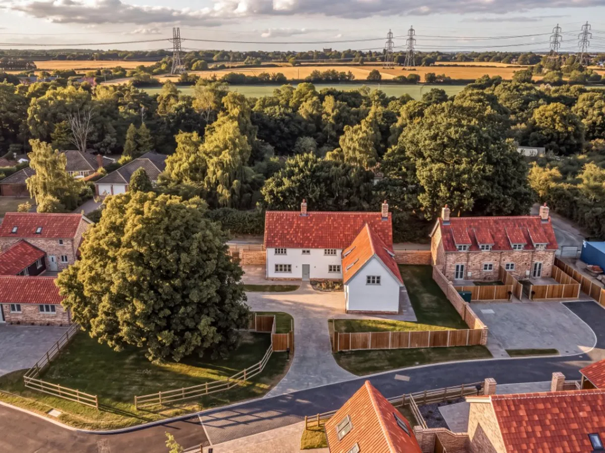 5 bed house for sale, Nightingale Close, Knodishall