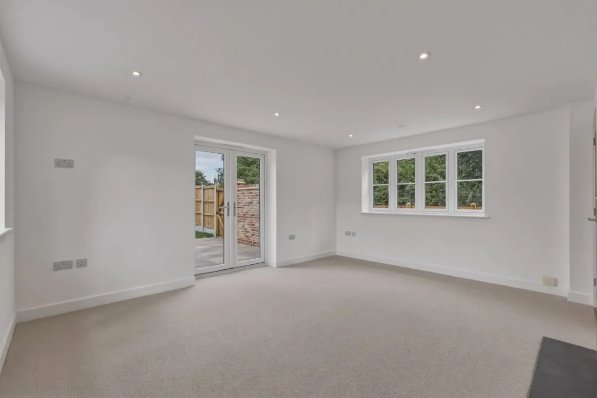 Nightingale Close, Knodishall, photo 17