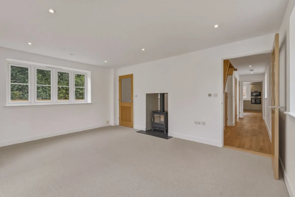 Nightingale Close, Knodishall, photo 16