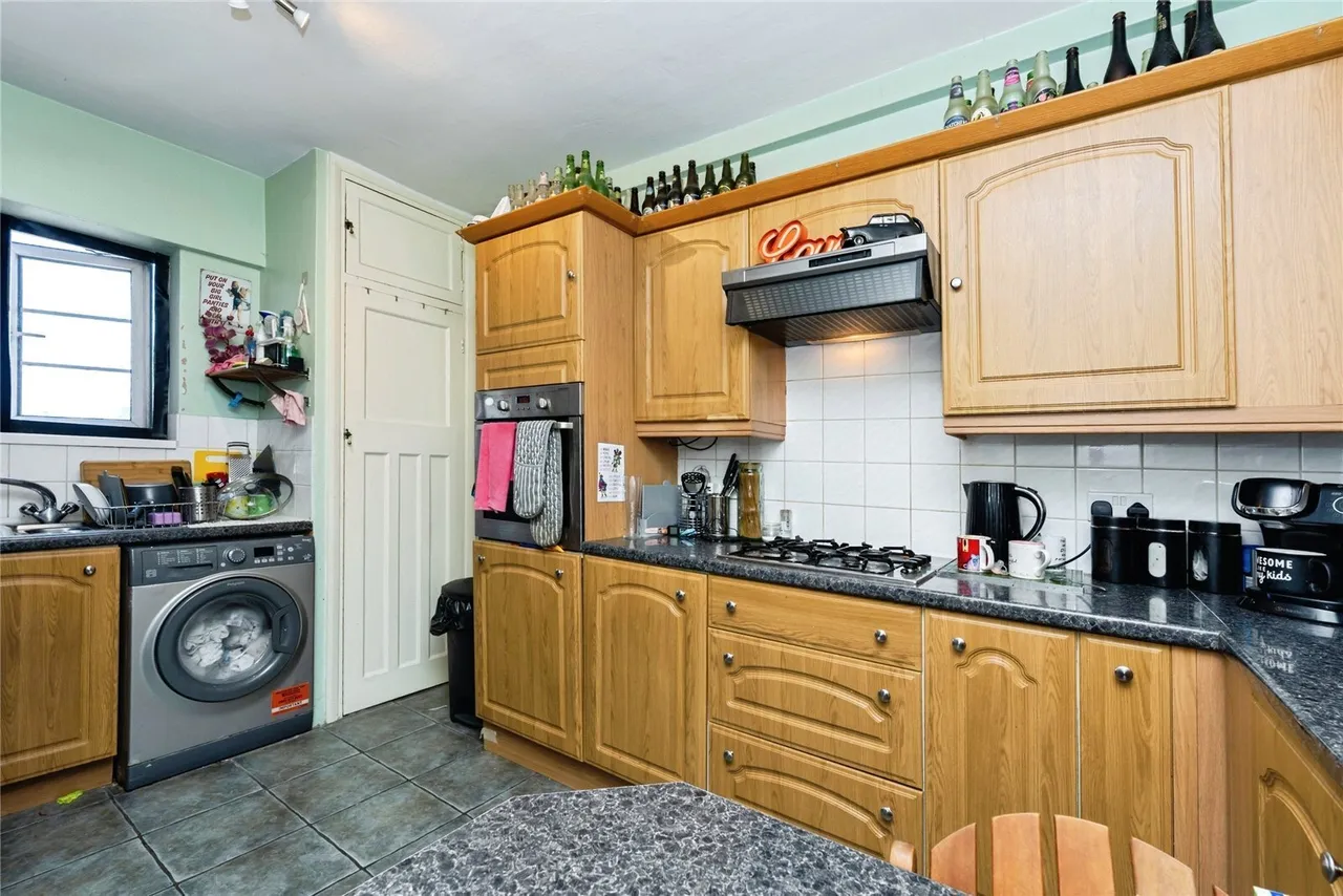 Kingston Road, Kingston upon Thames, KT1, photo 2