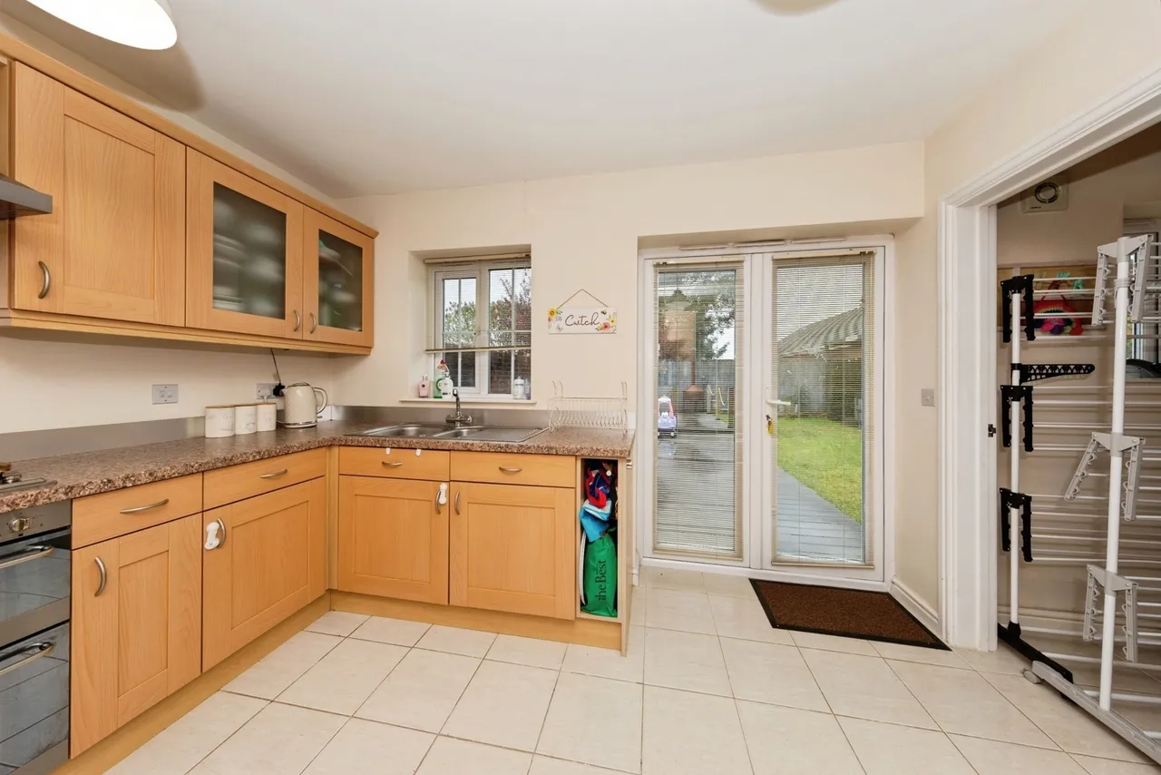 Cwrt Lando, Pembrey, SA16, photo 9