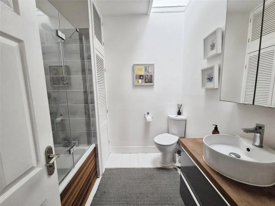 Grove Road, Ventnor, PO38, photo 14