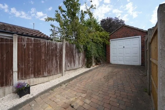 Mansfield Road, Selston, NG16, photo 19